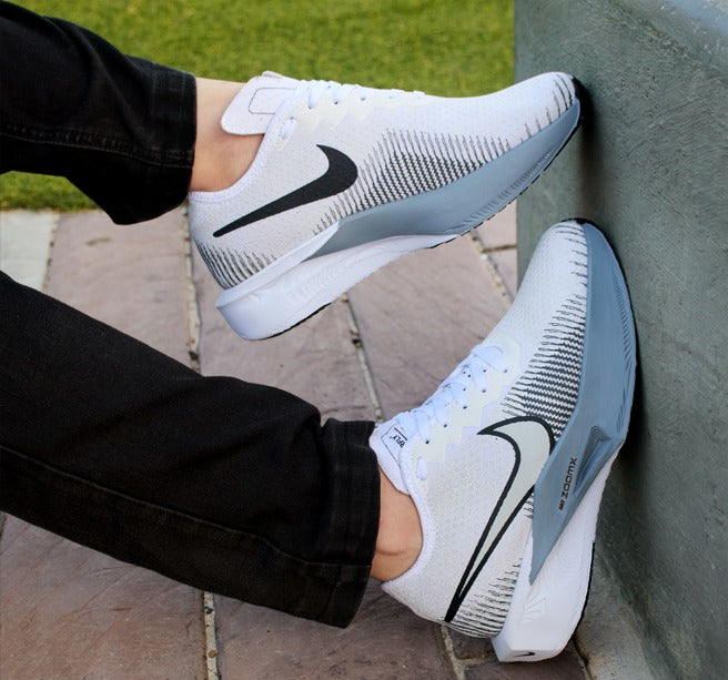 70% DE DESCUENTO | NlKE Zoom VaporFly 3 + CAJA - El Zapatilla Que Transforma Tu Desempeño