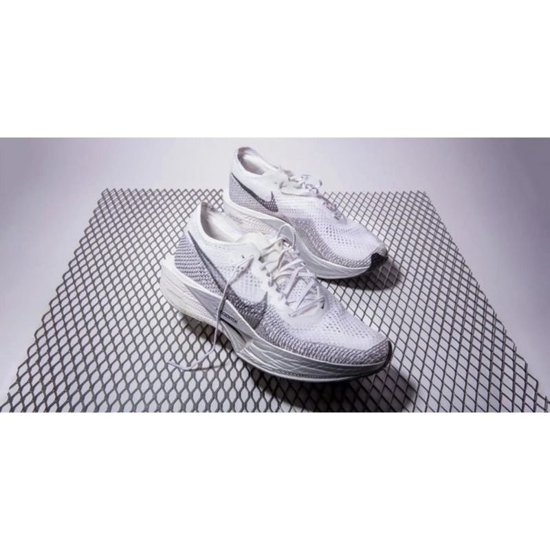 70% DE DESCUENTO | NlKE Zoom VaporFly 3 + CAJA - El Zapatilla Que Transforma Tu Desempeño