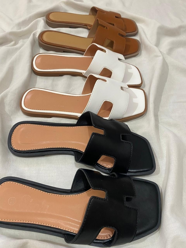 ¡DESCUENTO EN ÚLTIMAS UNIDADES!  |  HERMES SANDALIAS