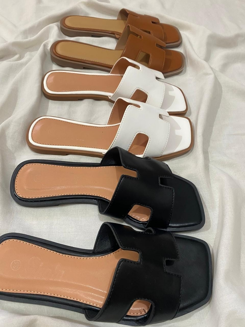 ¡DESCUENTO EN ÚLTIMAS UNIDADES!  |  HERMES SANDALIAS